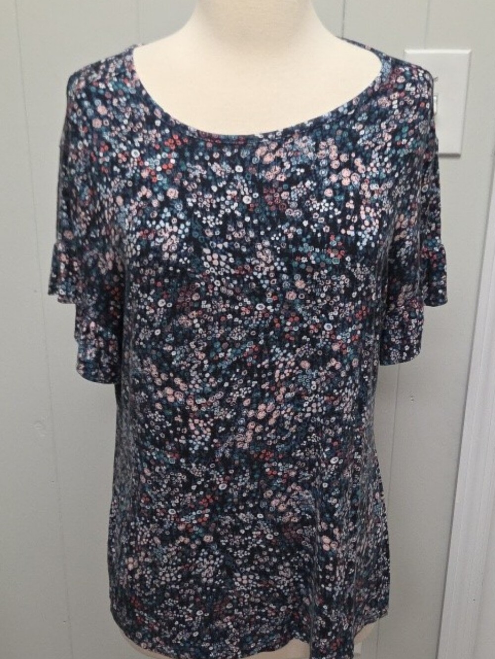 Ann Taylor Loft T-Shirt Vintage Soft Tee Short Ruffle Sleeves Navy Blue Floral L